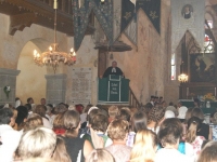 Foto Kirche im Innern-min